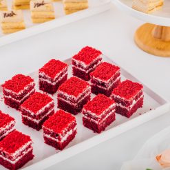 Bánh nhỏ Red Velvet